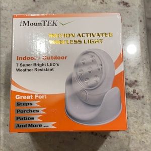 Motion activated wireless light